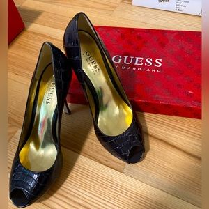Guess Dark Brown Heels, size 6.5